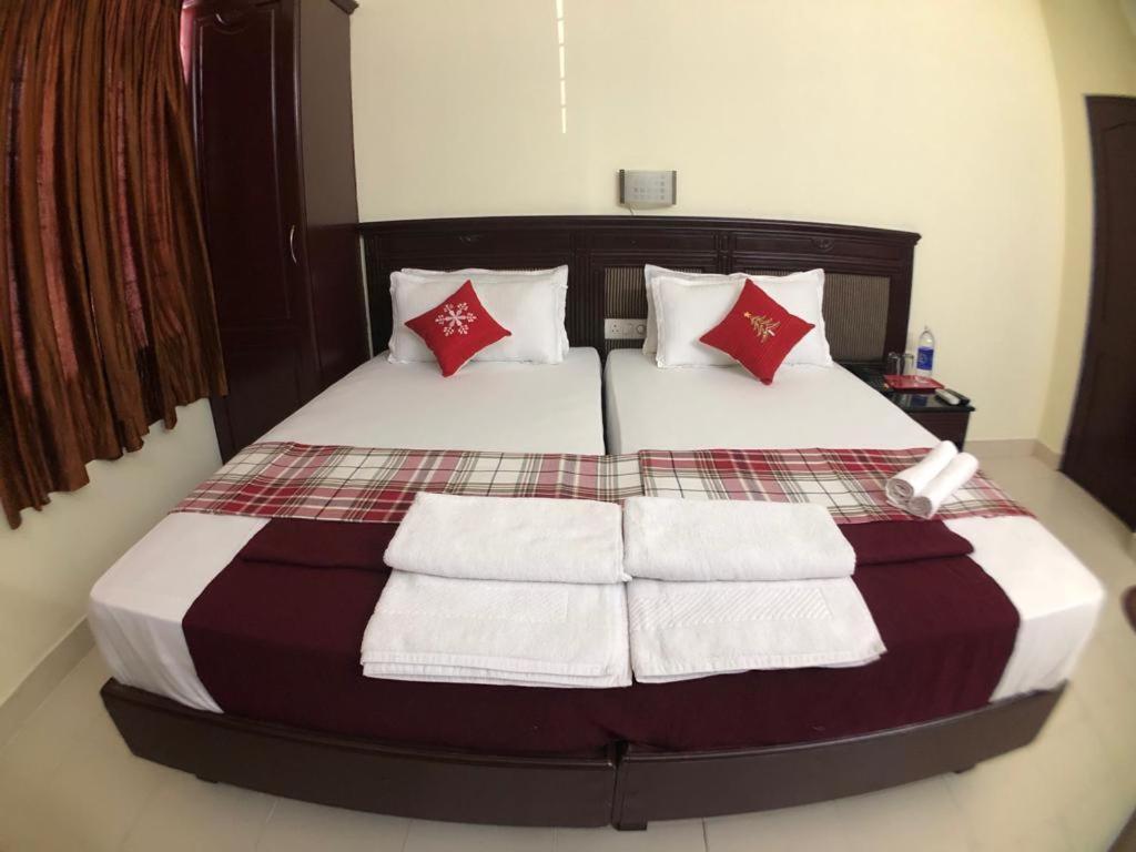 Hotel Mjm Plaza Kochi Exteriér fotografie